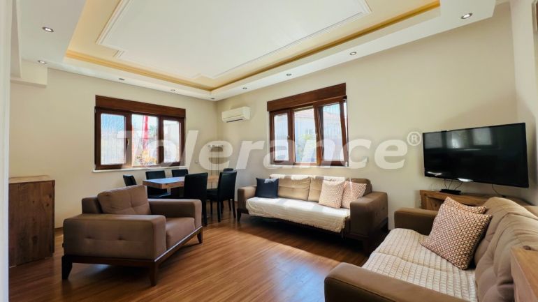 Вилла или дом в Чамьюва, Кемер с бассейном: купить недвижимость в Турции - 104088