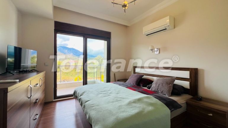 Вилла или дом в Чамьюва, Кемер с бассейном: купить недвижимость в Турции - 104093