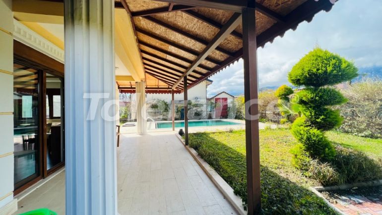 Вилла или дом в Чамьюва, Кемер с бассейном: купить недвижимость в Турции - 104094