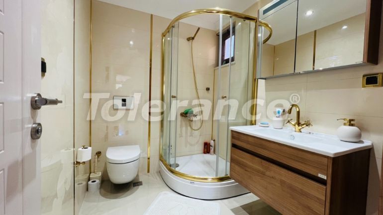 Вилла или дом в Чамьюва, Кемер с бассейном: купить недвижимость в Турции - 104095