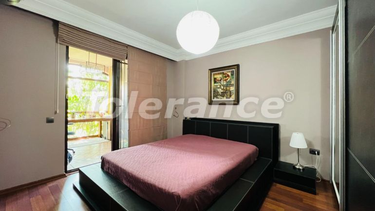 Вилла или дом в Чамьюва, Кемер с бассейном: купить недвижимость в Турции - 111106