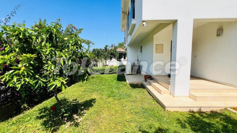 Вилла или дом в Чамьюва, Кемер с бассейном: купить недвижимость в Турции - 111202