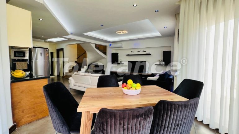 Вилла или дом в Чамьюва, Кемер с бассейном: купить недвижимость в Турции - 111213