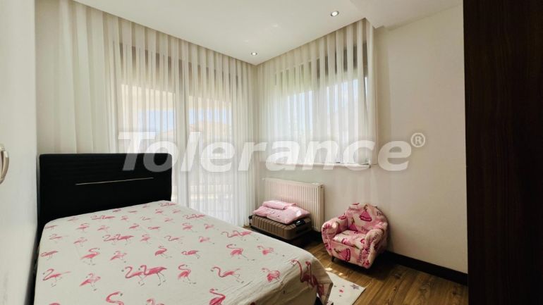 Вилла или дом в Чамьюва, Кемер с бассейном: купить недвижимость в Турции - 111226