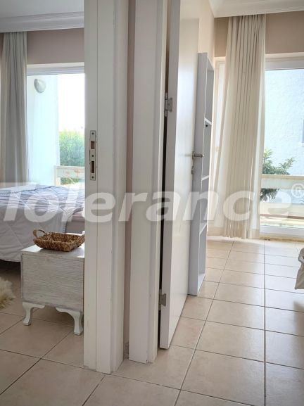 Вилла или дом в Чамьюва, Кемер с бассейном: купить недвижимость в Турции - 119375