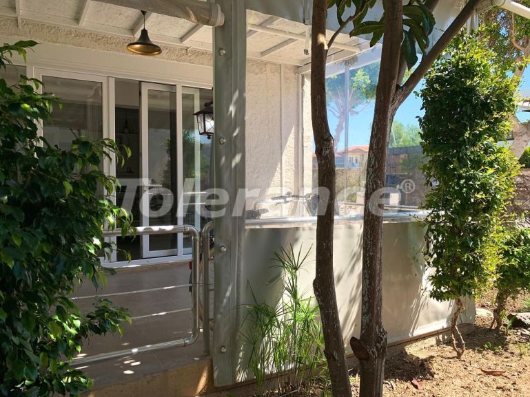 Вилла или дом в Чамьюва, Кемер с бассейном: купить недвижимость в Турции - 119390