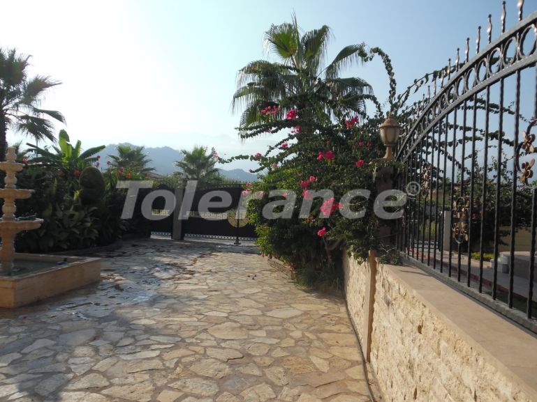 Вилла или дом от застройщика в Чамьюва, Кемер с бассейном: купить недвижимость в Турции - 126167