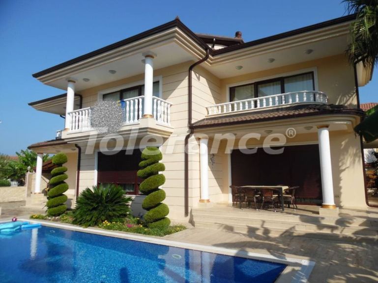 Вилла или дом от застройщика в Чамьюва, Кемер с бассейном: купить недвижимость в Турции - 126171