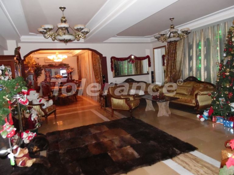 Вилла или дом от застройщика в Чамьюва, Кемер с бассейном: купить недвижимость в Турции - 126172