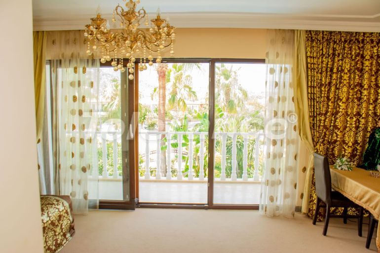 Вилла или дом от застройщика в Чамьюва, Кемер с бассейном: купить недвижимость в Турции - 126178