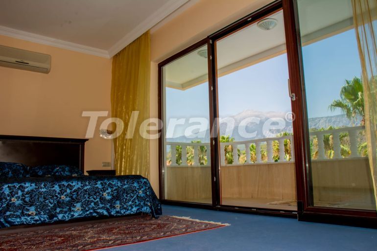 Вилла или дом от застройщика в Чамьюва, Кемер с бассейном: купить недвижимость в Турции - 126183