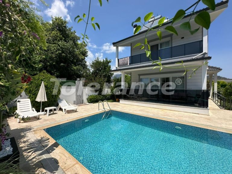 Вилла или дом в Чамьюва, Кемер с бассейном: купить недвижимость в Турции - 133066