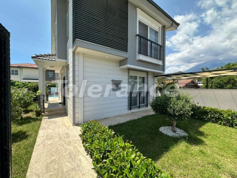 Вилла или дом в Чамьюва, Кемер с бассейном: купить недвижимость в Турции - 133070