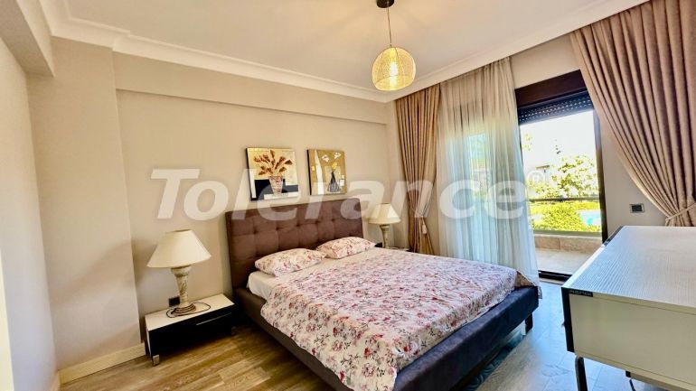 Вилла или дом в Чамьюва, Кемер с бассейном: купить недвижимость в Турции - 133228