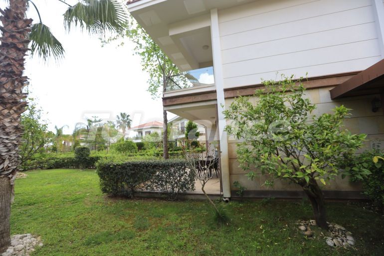 Вилла или дом в Чамьюва, Кемер с бассейном: купить недвижимость в Турции - 133239