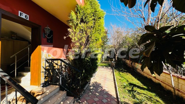 Вилла или дом в Чамьюва, Кемер с бассейном: купить недвижимость в Турции - 135700