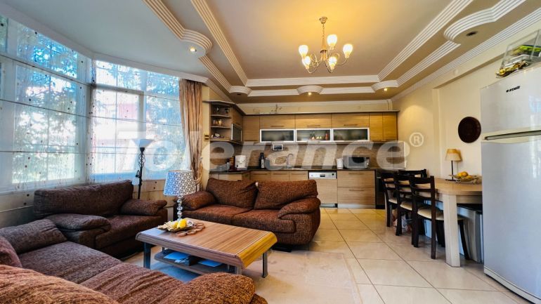 Вилла или дом в Чамьюва, Кемер с бассейном: купить недвижимость в Турции - 135704