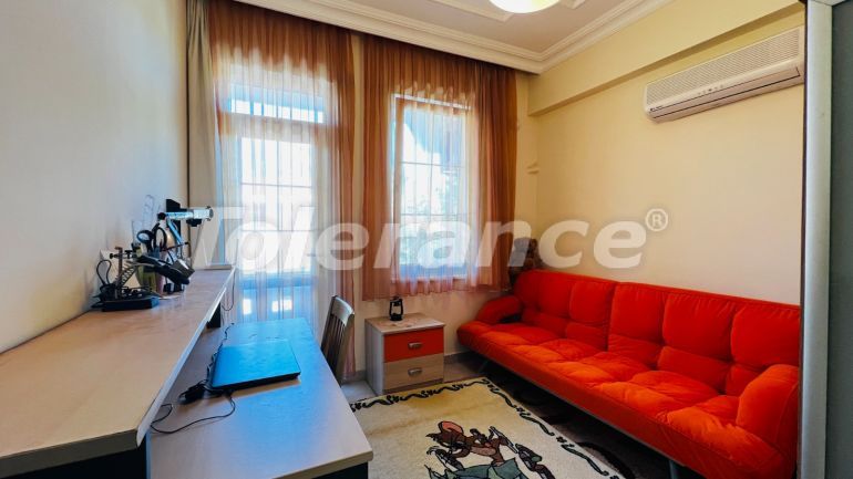 Вилла или дом в Чамьюва, Кемер с бассейном: купить недвижимость в Турции - 135715