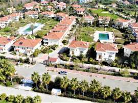 Вилла или дом в Чамьюва, Кемер с бассейном: купить недвижимость в Турции - 136287