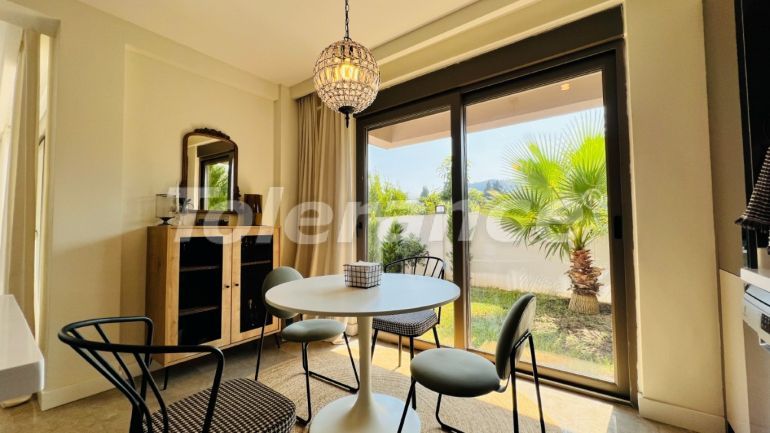 Вилла или дом в Чамьюва, Кемер с бассейном: купить недвижимость в Турции - 136292