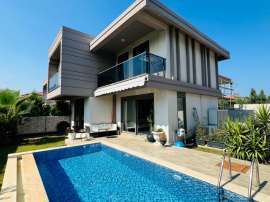 Вилла или дом в Чамьюва, Кемер с бассейном: купить недвижимость в Турции - 136298