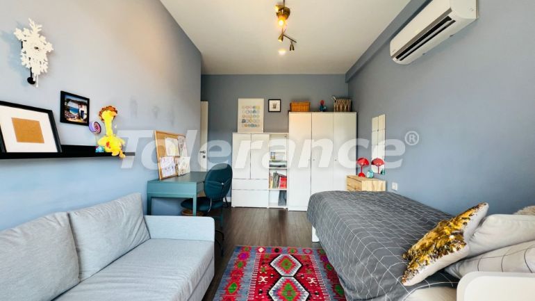 Вилла или дом в Чамьюва, Кемер с бассейном: купить недвижимость в Турции - 136302