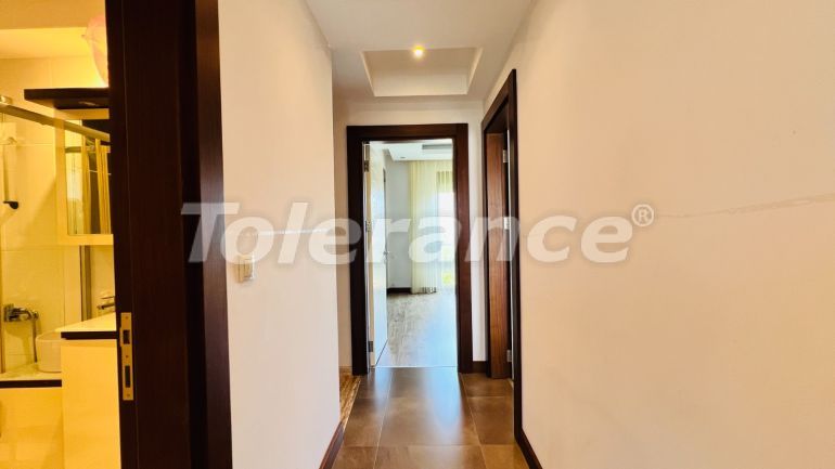 Вилла или дом в Чамьюва, Кемер с бассейном: купить недвижимость в Турции - 136667