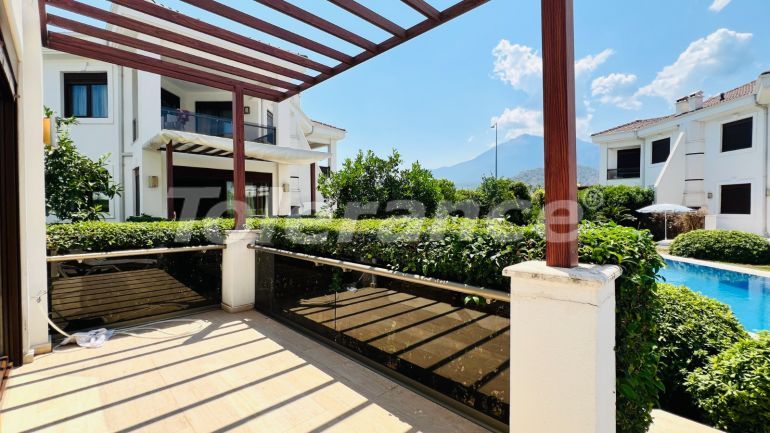 Вилла или дом в Чамьюва, Кемер с бассейном: купить недвижимость в Турции - 136668