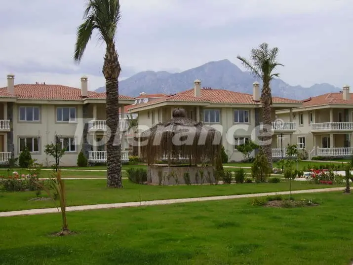 Вилла или дом от застройщика в Çamyuva, Кемер с бассейном: купить недвижимость в Турции - 1888