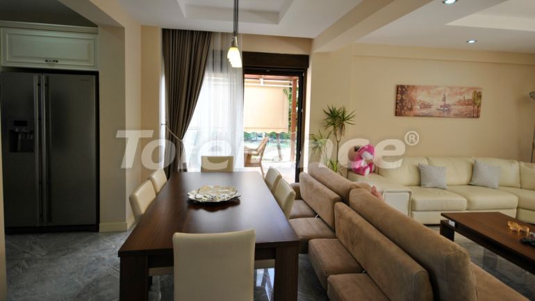 Вилла или дом в Çamyuva, Кемер с бассейном - 42927 Вилла или дом в Çamyuva, Кемер с бассейном: купить недвижимость в Турции - 42927