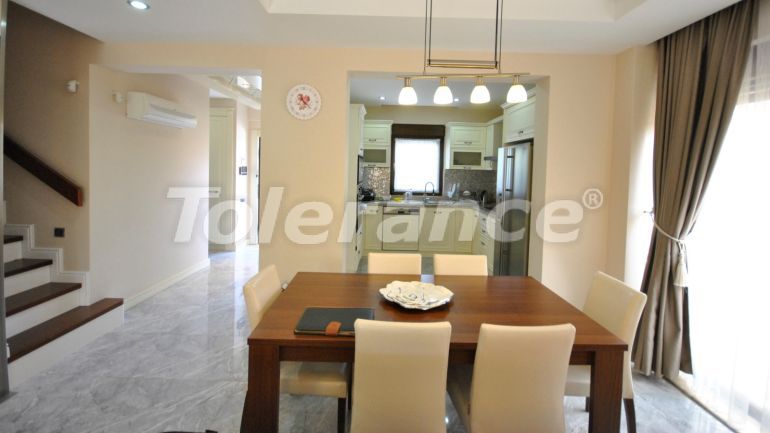 Вилла или дом в Çamyuva, Кемер с бассейном - 42929 Вилла или дом в Çamyuva, Кемер с бассейном: купить недвижимость в Турции - 42929