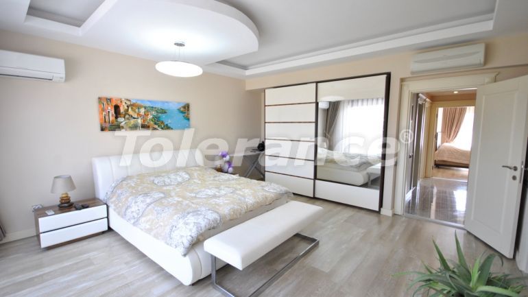 Вилла или дом в Çamyuva, Кемер с бассейном - 42932 Вилла или дом в Çamyuva, Кемер с бассейном: купить недвижимость в Турции - 42932