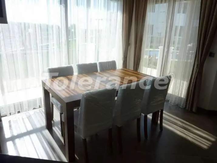 Вилла или дом в Чамьюва, Кемер с бассейном: купить недвижимость в Турции - 4509