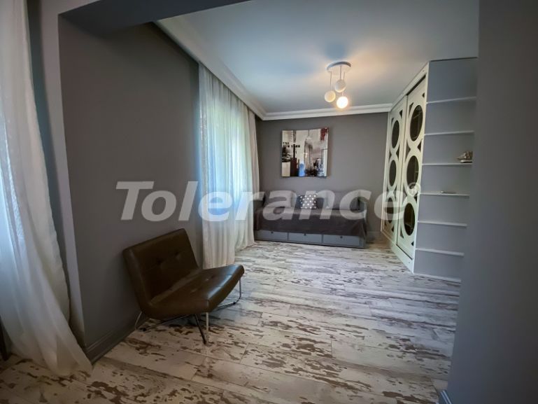 Вилла или дом в Чамьюва, Кемер с бассейном: купить недвижимость в Турции - 45419