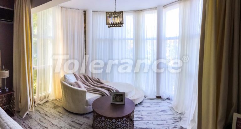 Вилла или дом в Чамьюва, Кемер с бассейном: купить недвижимость в Турции - 45430