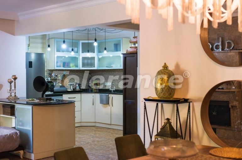 Вилла или дом в Чамьюва, Кемер с бассейном: купить недвижимость в Турции - 45432