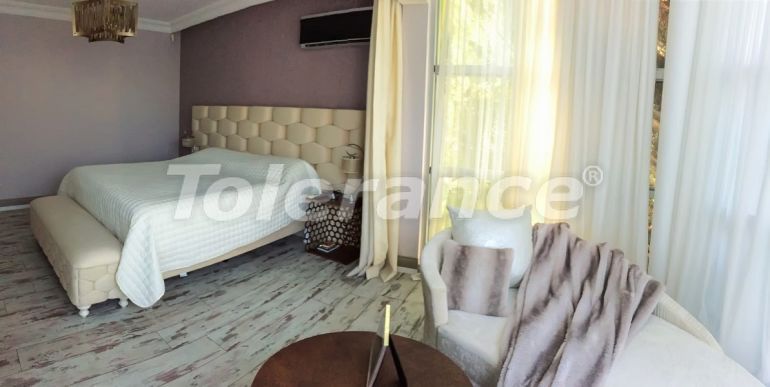 Вилла или дом в Чамьюва, Кемер с бассейном: купить недвижимость в Турции - 45433