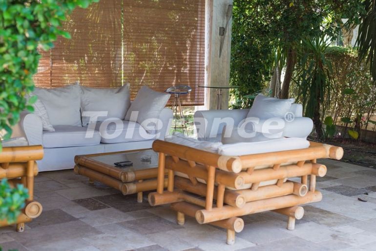 Вилла или дом в Чамьюва, Кемер с бассейном: купить недвижимость в Турции - 45443