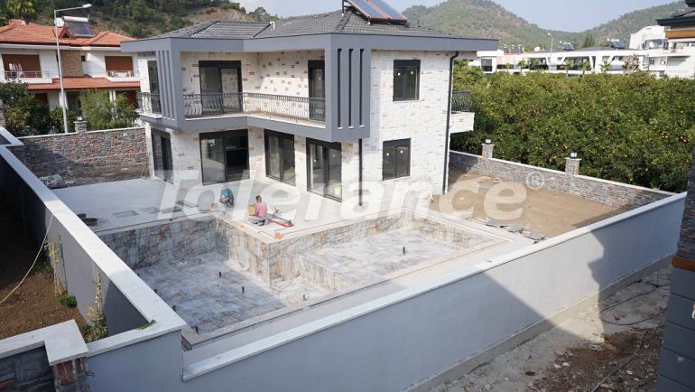 Вилла или дом от застройщика в Çamyuva, Кемер с бассейном: купить недвижимость в Турции - 46838