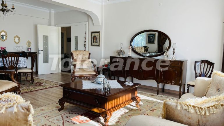 Вилла или дом в Чамьюва, Кемер: купить недвижимость в Турции - 48155