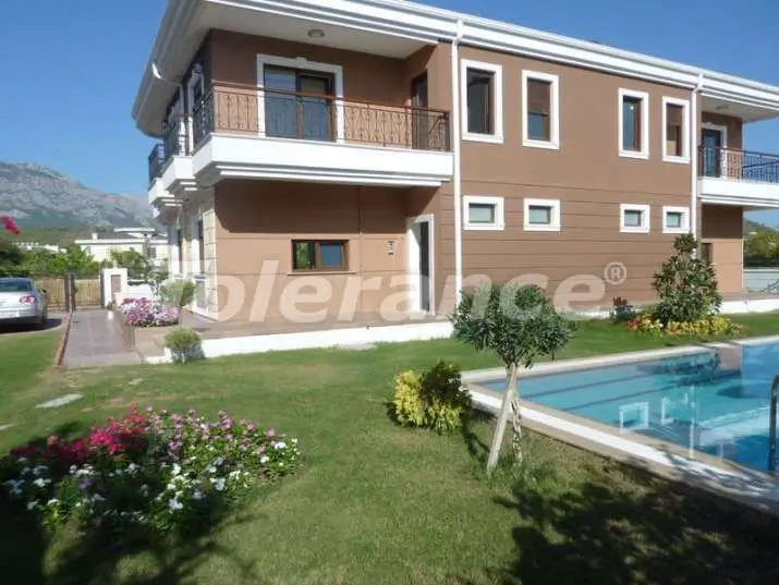 Вилла или дом от застройщика в Çamyuva, Кемер с бассейном: купить недвижимость в Турции - 4825