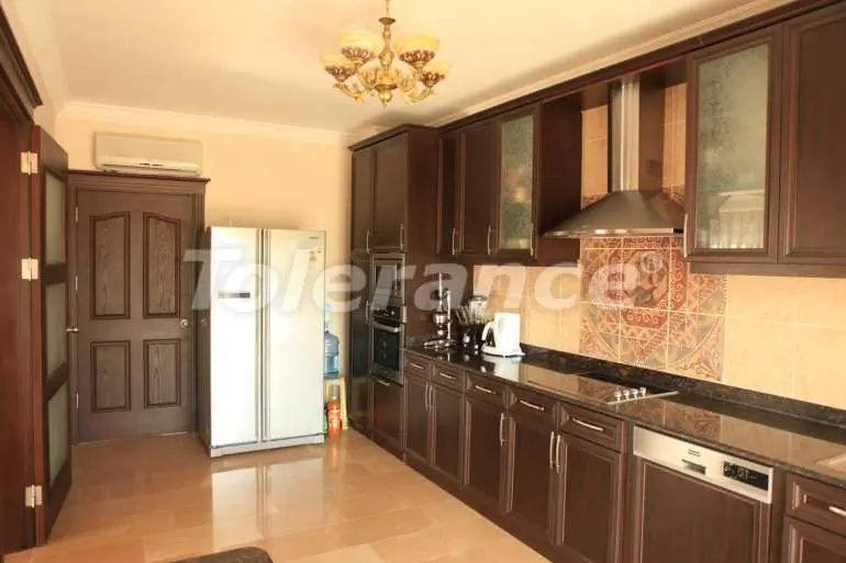 Вилла или дом от застройщика в Чамьюва, Кемер с бассейном: купить недвижимость в Турции - 5142