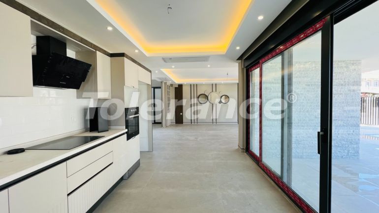 Вилла или дом от застройщика в Чамьюва, Кемер с бассейном: купить недвижимость в Турции - 80970