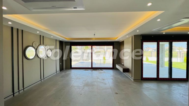 Вилла или дом от застройщика в Чамьюва, Кемер с бассейном: купить недвижимость в Турции - 80974