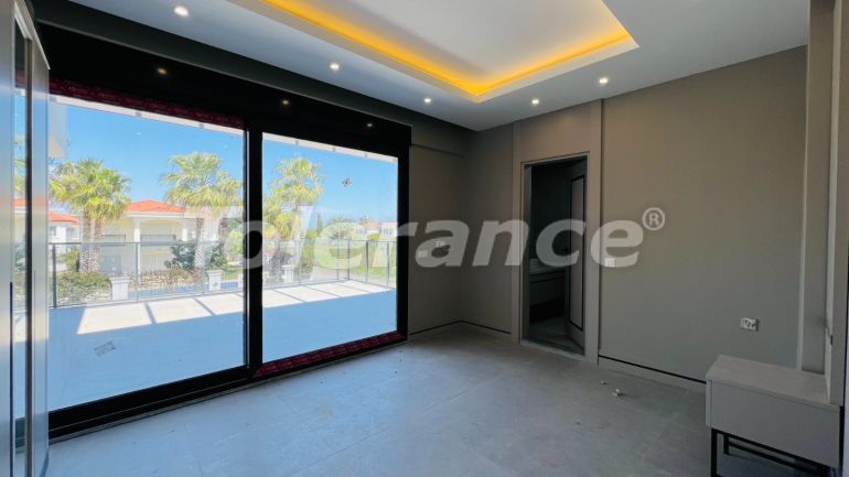 Вилла или дом от застройщика в Чамьюва, Кемер с бассейном: купить недвижимость в Турции - 80989