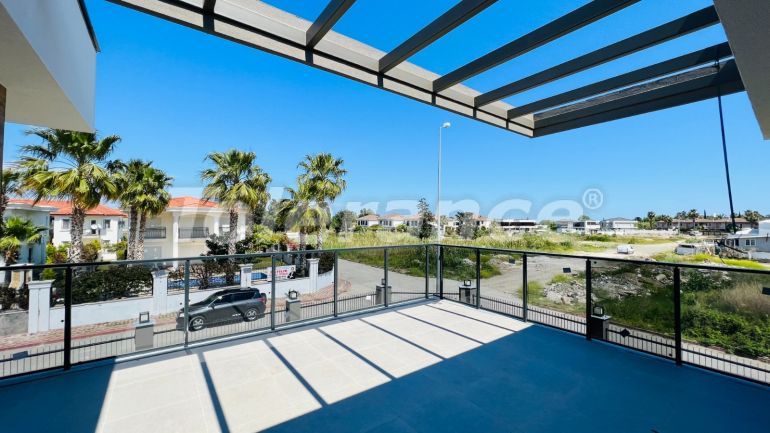 Вилла или дом от застройщика в Чамьюва, Кемер с бассейном: купить недвижимость в Турции - 80993