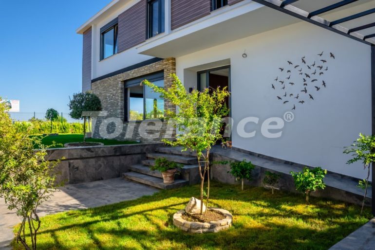 Вилла или дом от застройщика в Центре Белека, Белек с бассейном: купить недвижимость в Турции - 102073