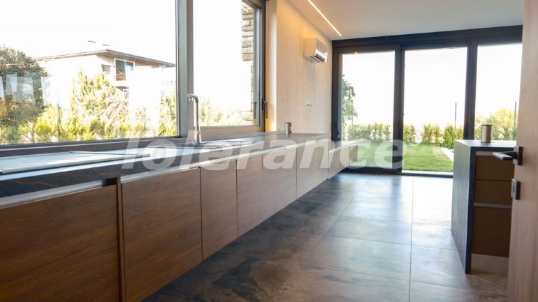 Вилла или дом от застройщика в Центре Белека, Белек с бассейном: купить недвижимость в Турции - 102093