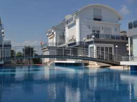 Вилла или дом в Центре Белека, Белек с бассейном: купить недвижимость в Турции - 102263