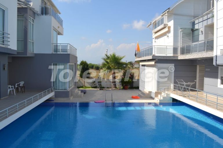 Вилла или дом в Центре Белека, Белек с бассейном: купить недвижимость в Турции - 102268